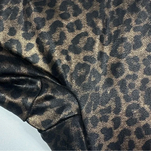 SPANX Leopard Print Shape-wear Leggings Size XSmall Petite - Picture 3 of 9